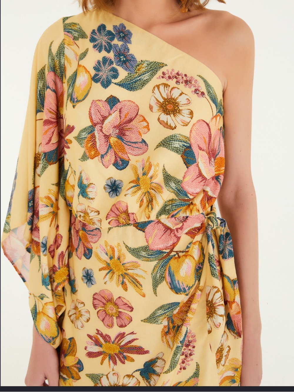 farm rio Floral One-Shoulder Yellow Dress size m new with tags